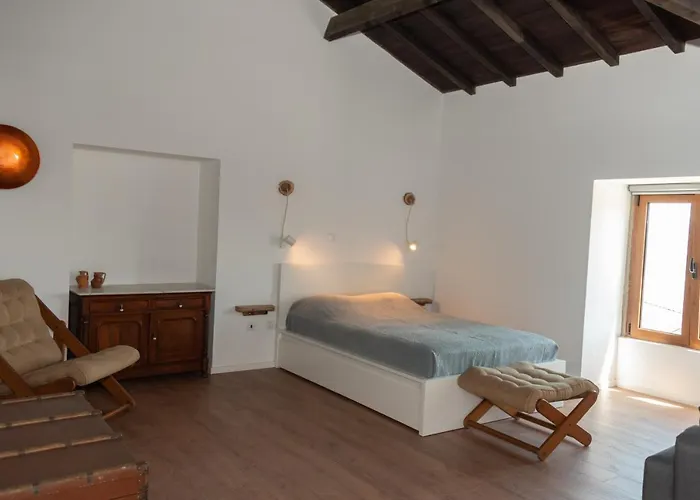 Quinta De Sobre A Fonte Charming - Traditional Winery דירה